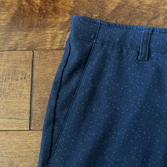 NWT Pebble Beach Men Dry Luxe Performance Silver Shorts Size 36 - Picture 4 of 10